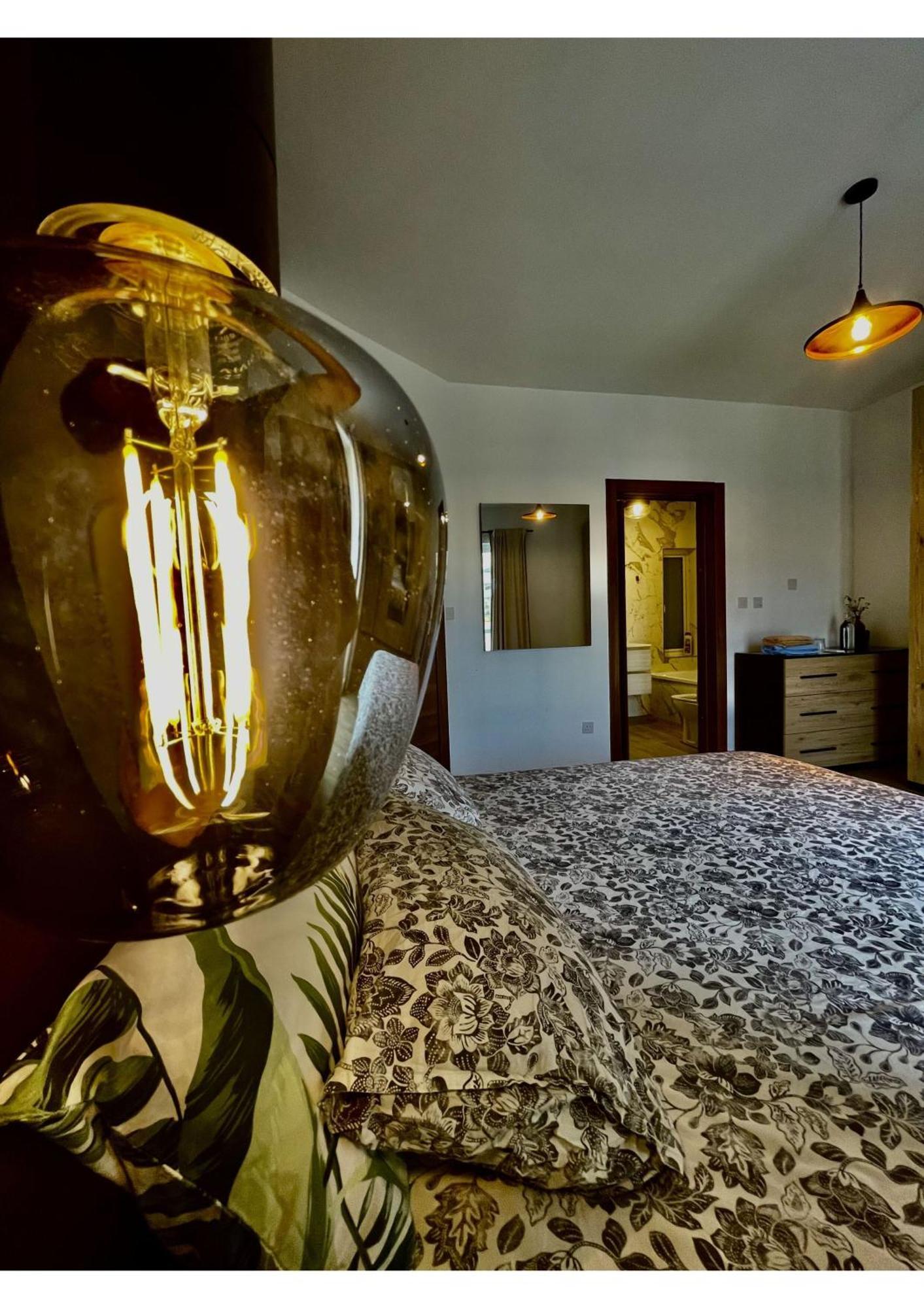 Airport Accommodation Bedroom With Bathroom Self Check In And Self Check Out Air-Condition Included Mqabba Exterior foto
