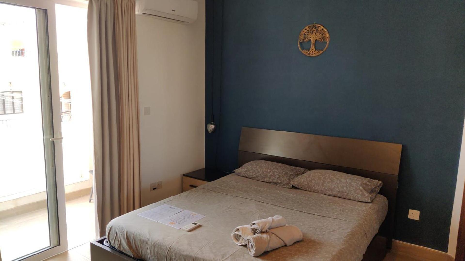 Airport Accommodation Bedroom With Bathroom Self Check In And Self Check Out Air-Condition Included Mqabba Exterior foto